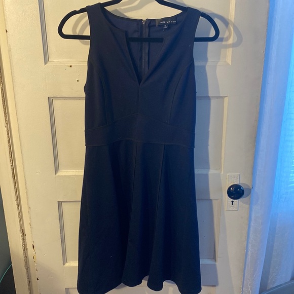 Adelyn Rae Dress - Picture 1 of 5